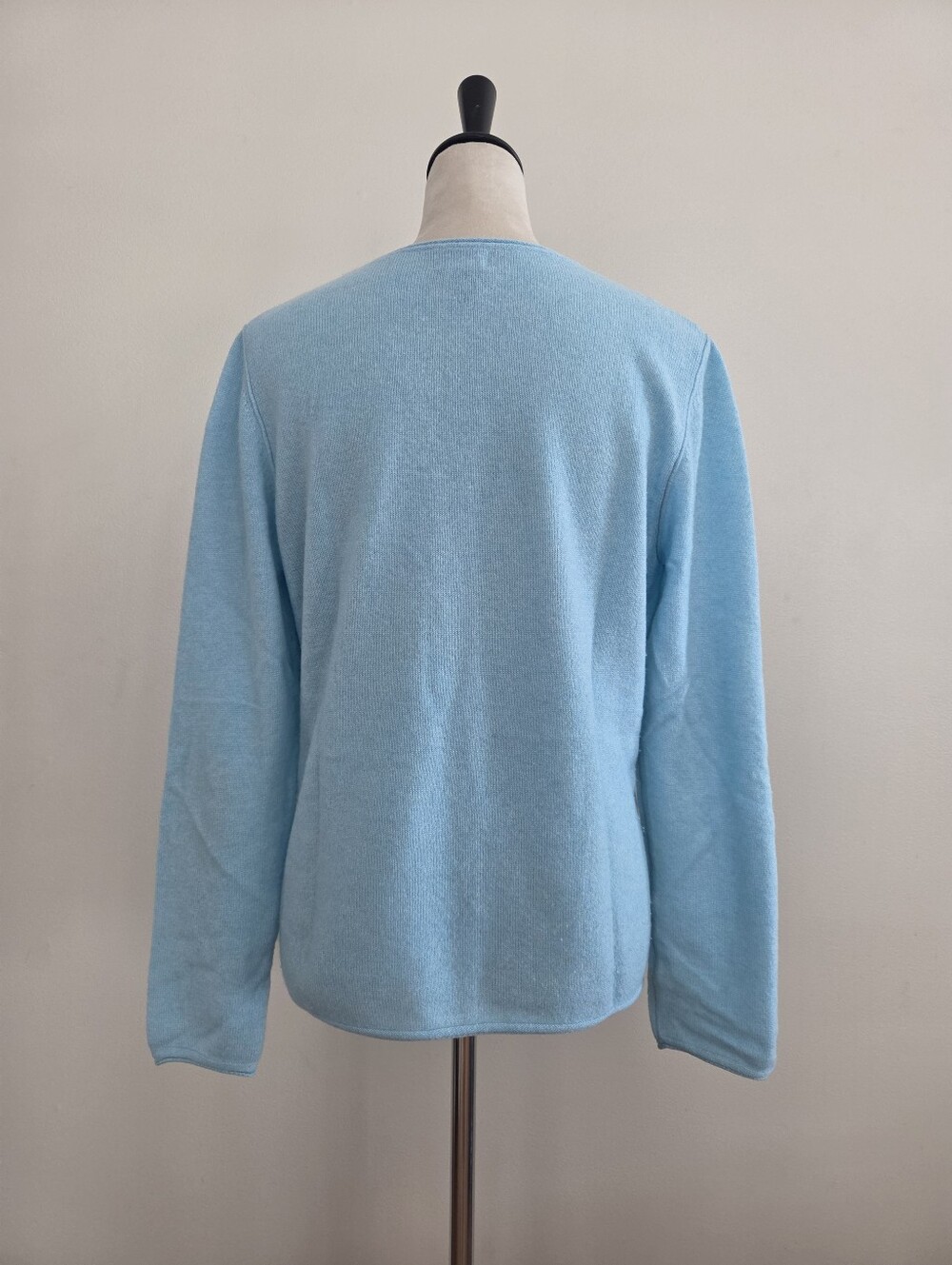 LL Bean Women's Light Blue Crewneck Cashmere Sweater - Picture 3 of 7